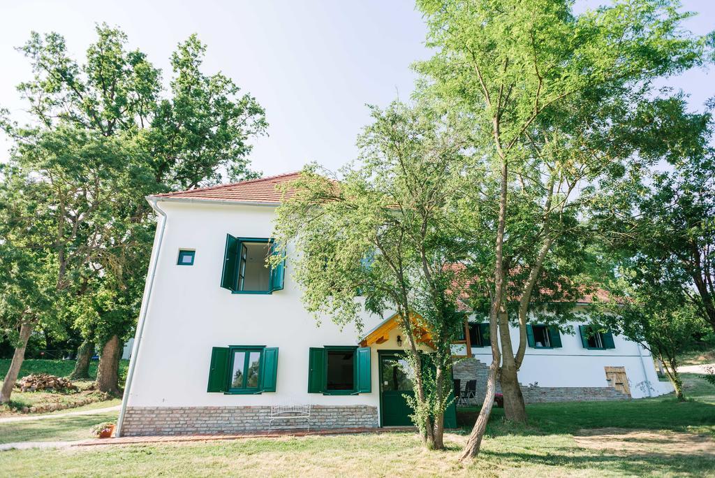 Villabogart Alsobogat Bagian luar foto
